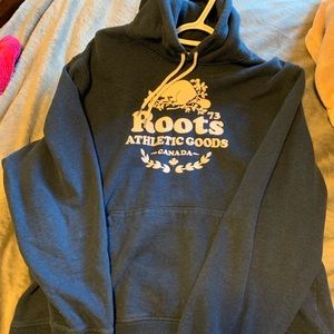 ✨ NAVY ROOTS SWEATER